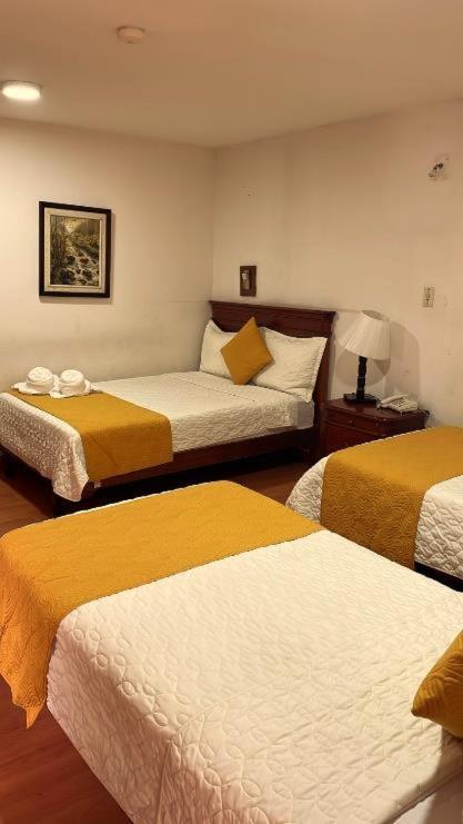 Hotel Coronel กูเอ็งกา ภายนอก รูปภาพ